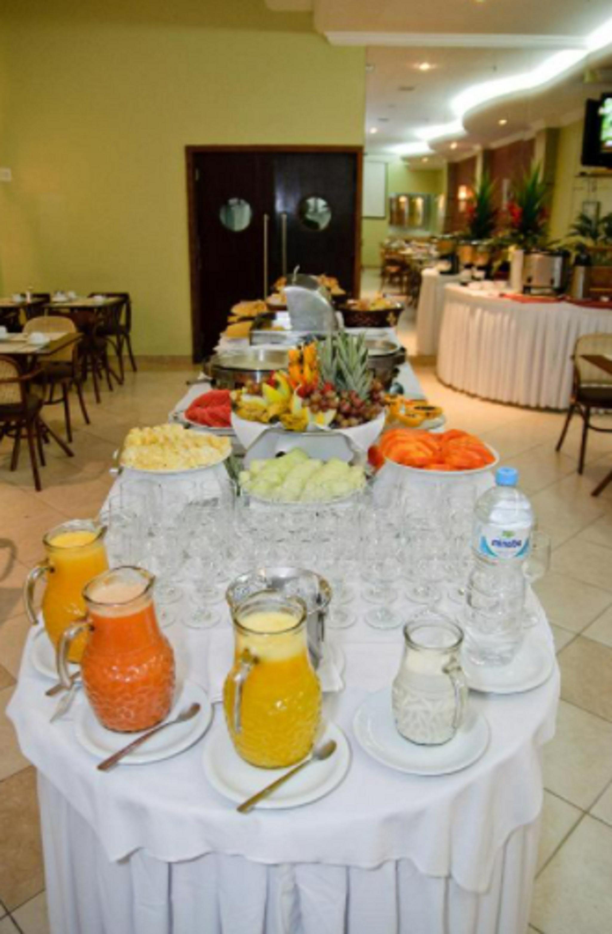 Mont Blanc Apart Hotel Nova Iguaçu Exteriör bild